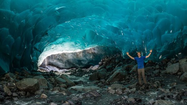 Eishöhle im Mendenhall Gletscher