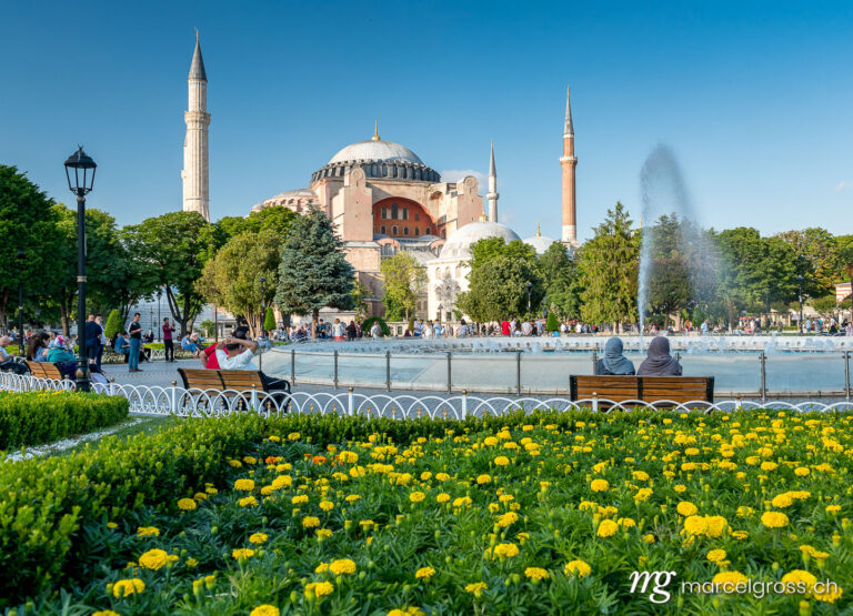 istanbul bilder. hagia sofia and flowers. Marcel Gross Photography