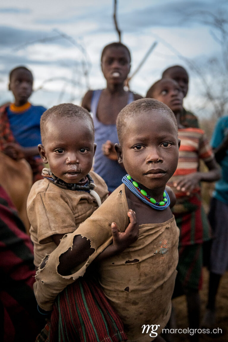 Uganda Bilder. children of the karamojong tribe in the remote Karamoja Region of Uganda. Marcel Gross Photography