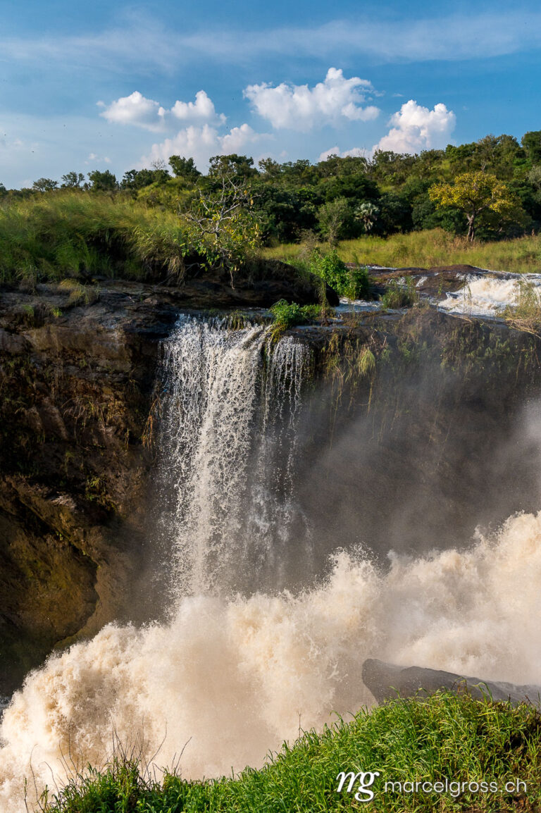 Uganda Bilder. thundering waterfall in Murchison Falls, Uganda. Marcel Gross Photography