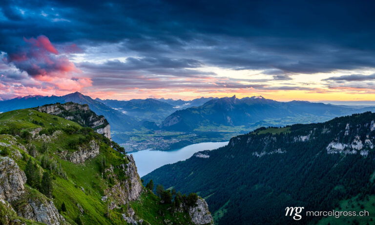Panoramabilder Schweiz. wonderful summer sunset on Niederhorn in the Bernese Alps with Lake Thun, Stockhorn and Spiez. Marcel Gross Photography